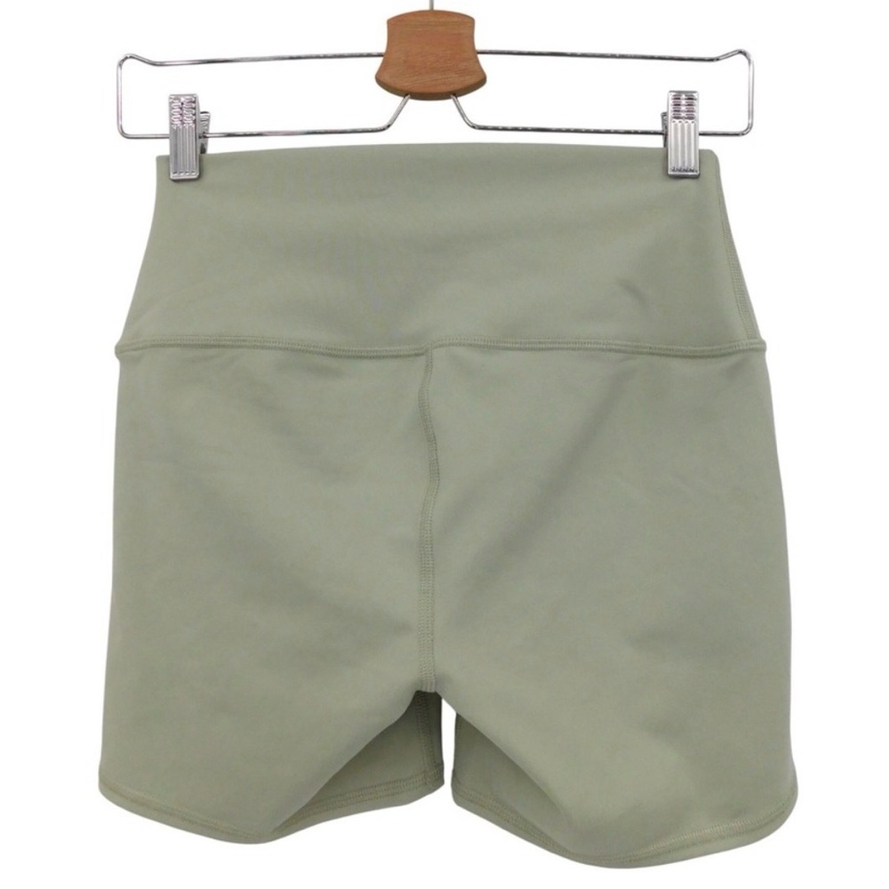 Alo Airbrush High-Waisted Limestone Shorts - Picture 2 of 4